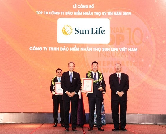 Sun Life Việt Nam được vinh danh Top 10 công ty bảo hiểm nhân thọ uy tín nhất Việt Nam năm 2019