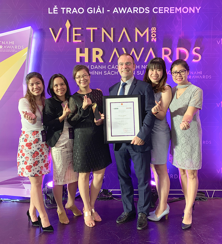 Effective Working Environment- Môi trường Làm việc tốt, Vietnam HR Awards 2018