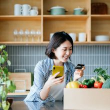 “Bẫy” thẻ tín dụng và cách phòng tránh